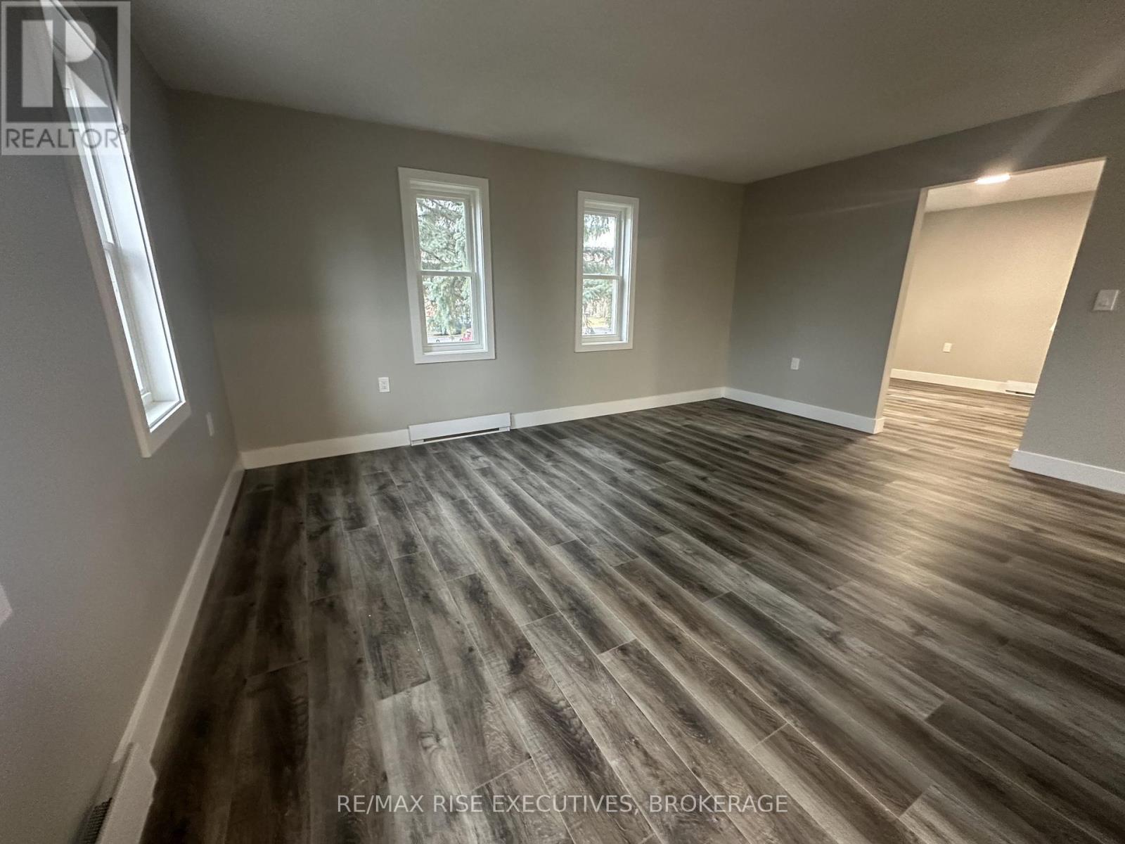 2 - 565 Emma Street, Gananoque, Ontario K7G 2Y6 - Photo 9 - X12598414