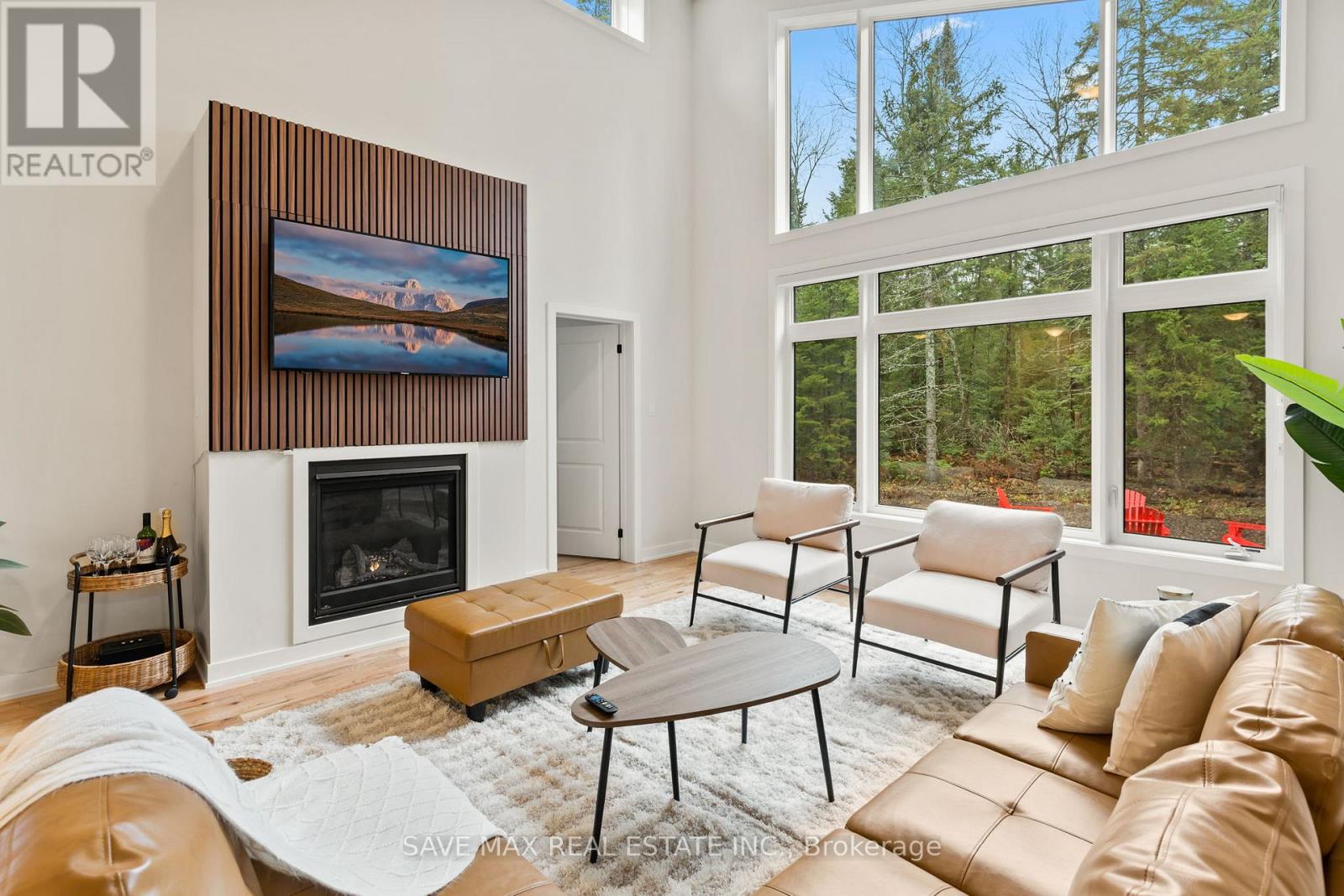 1049 Greensview Drive, Lake Of Bays, Ontario  P1H 0K1 - Photo 11 - X12598162