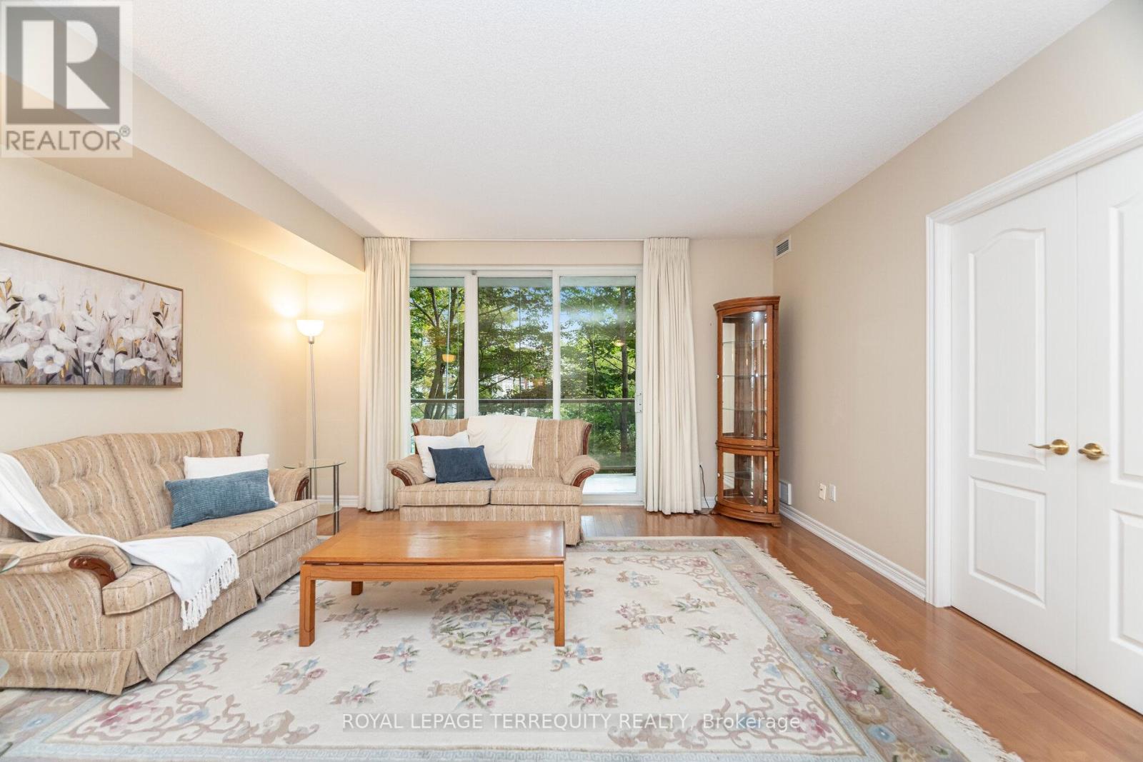 204 - 77 Governors Road, Hamilton, Ontario  L9H 7N8 - Photo 10 - X12598278