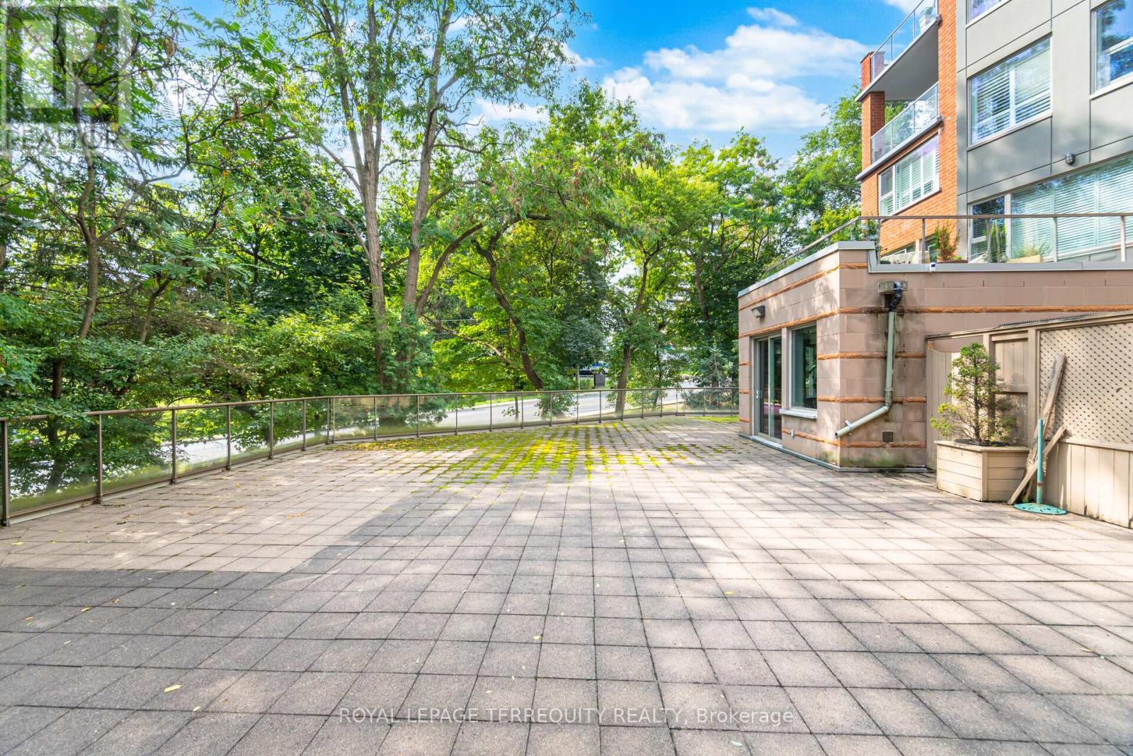 204 - 77 Governors Road, Hamilton, Ontario  L9H 7N8 - Photo 40 - X12598278