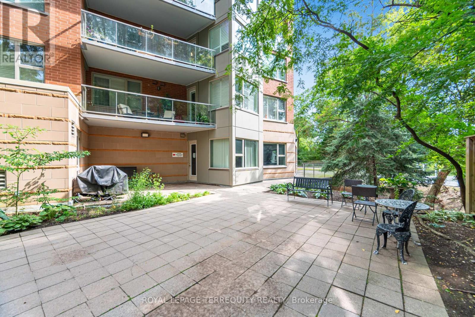 204 - 77 Governors Road, Hamilton, Ontario  L9H 7N8 - Photo 42 - X12598278