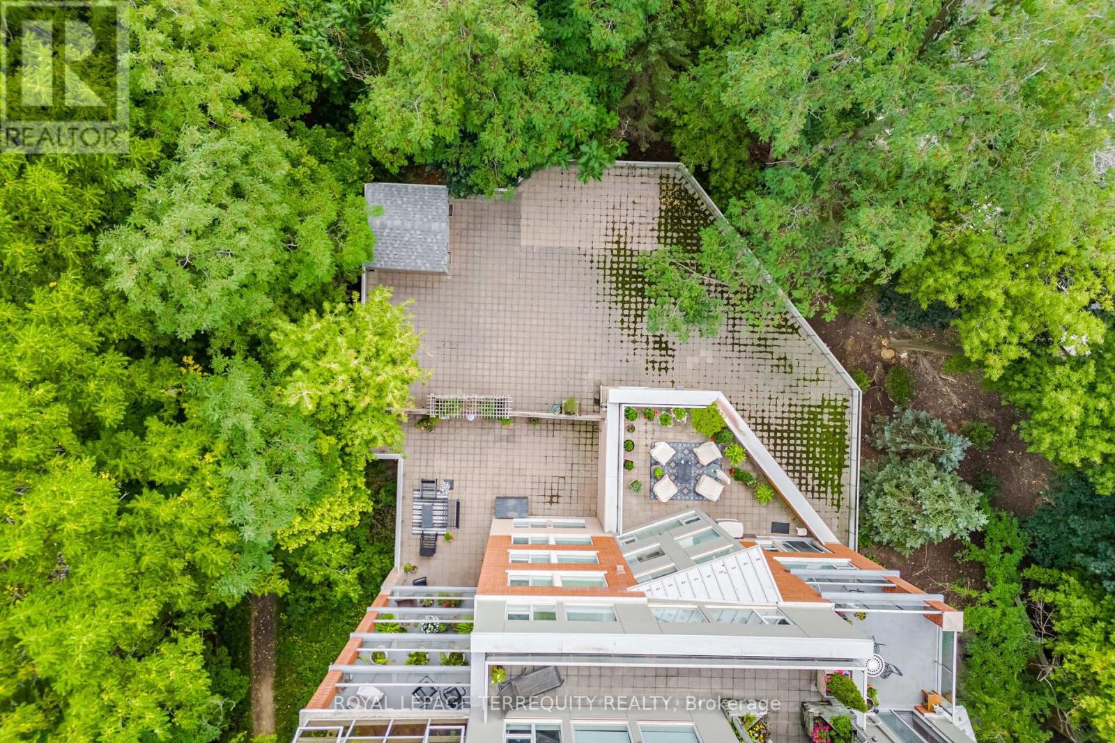 204 - 77 Governors Road, Hamilton, Ontario  L9H 7N8 - Photo 47 - X12598278