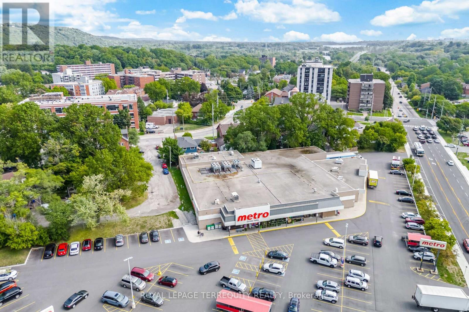 204 - 77 Governors Road, Hamilton, Ontario  L9H 7N8 - Photo 49 - X12598278