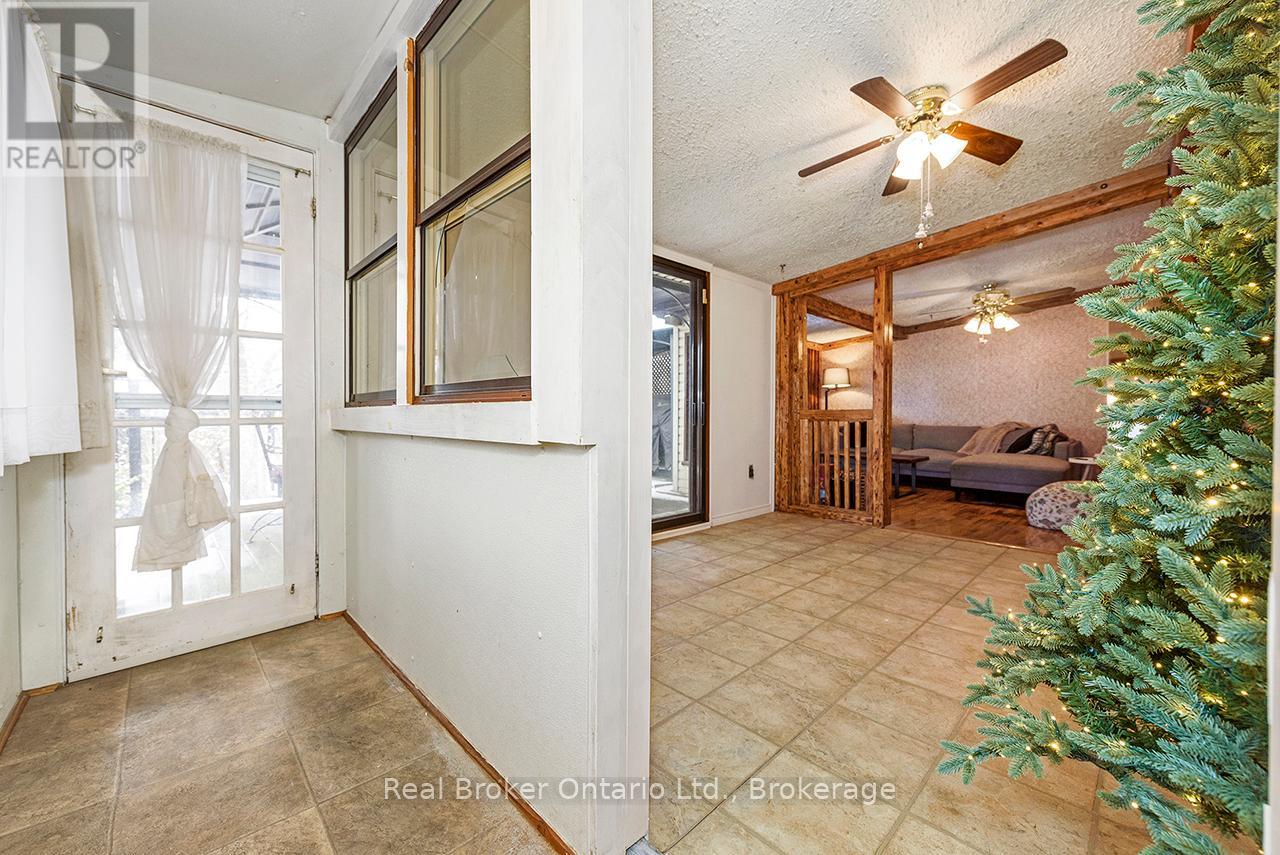 58 Eastvale Place, Hamilton, Ontario  L8H 1P1 - Photo 18 - X12598426