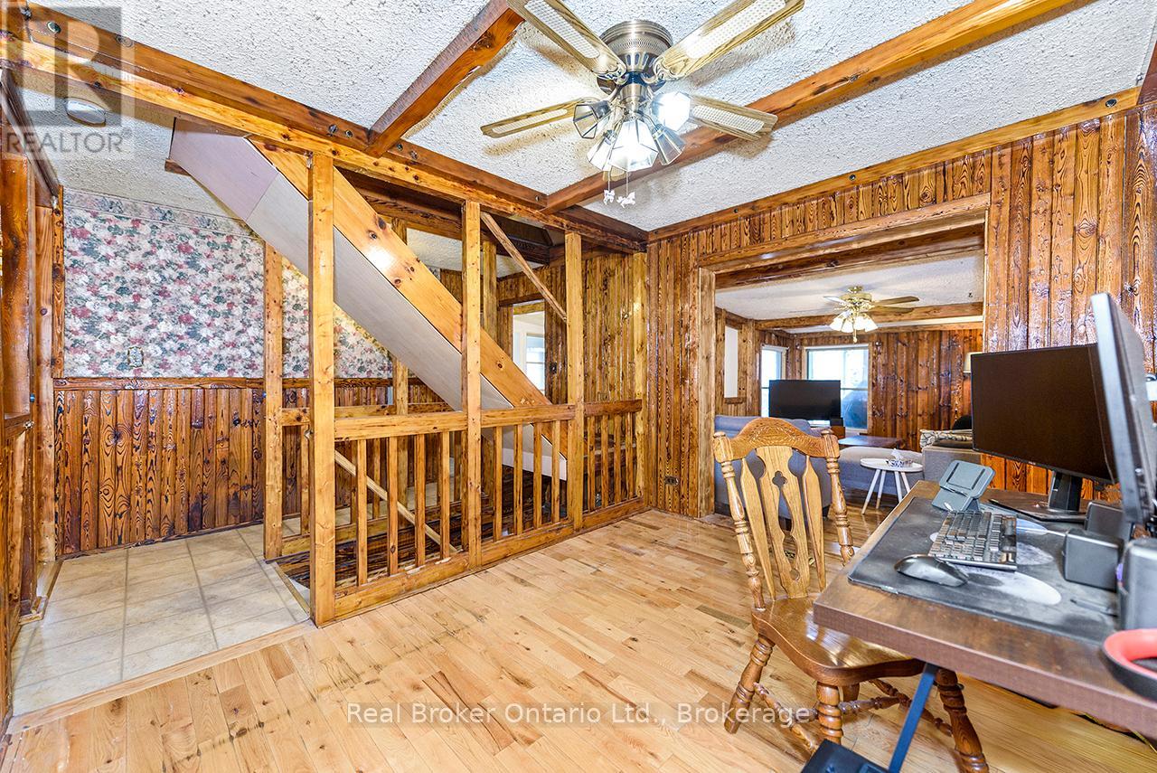 58 Eastvale Place, Hamilton, Ontario  L8H 1P1 - Photo 13 - X12598426