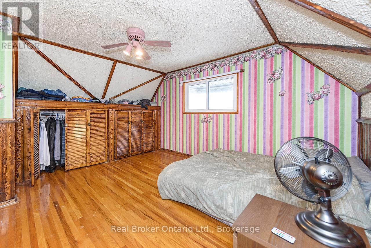 58 Eastvale Place, Hamilton, Ontario  L8H 1P1 - Photo 21 - X12598426