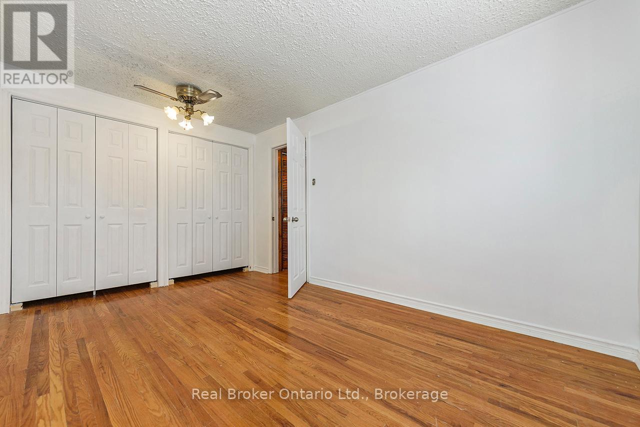 58 Eastvale Place, Hamilton, Ontario  L8H 1P1 - Photo 24 - X12598426