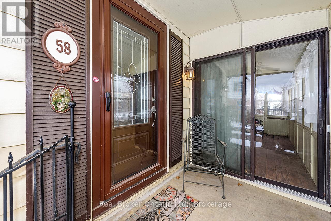 58 Eastvale Place, Hamilton, Ontario  L8H 1P1 - Photo 3 - X12598426