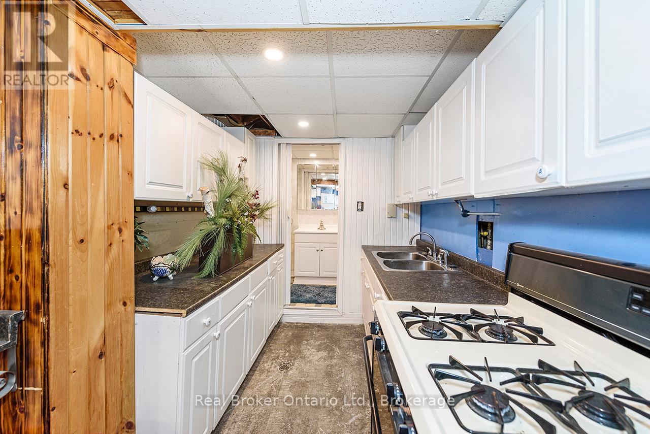 58 Eastvale Place, Hamilton, Ontario  L8H 1P1 - Photo 27 - X12598426