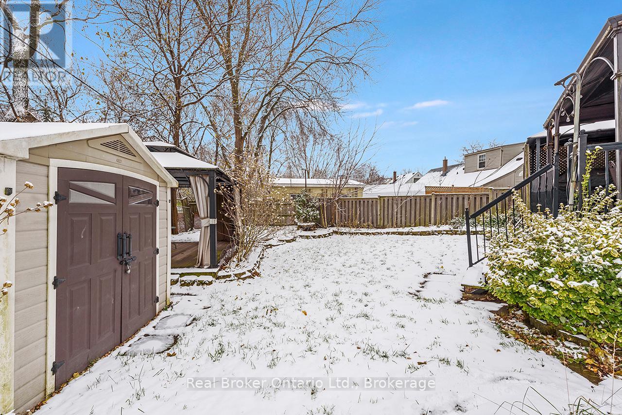 58 Eastvale Place, Hamilton, Ontario  L8H 1P1 - Photo 32 - X12598426