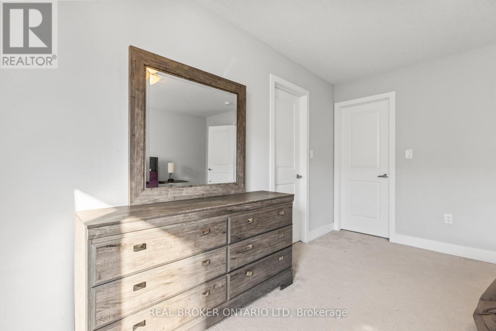 43 - 1960 Dalmagarry Road, London North, Ontario  N6G 0T8 - Photo 14 - X12598292