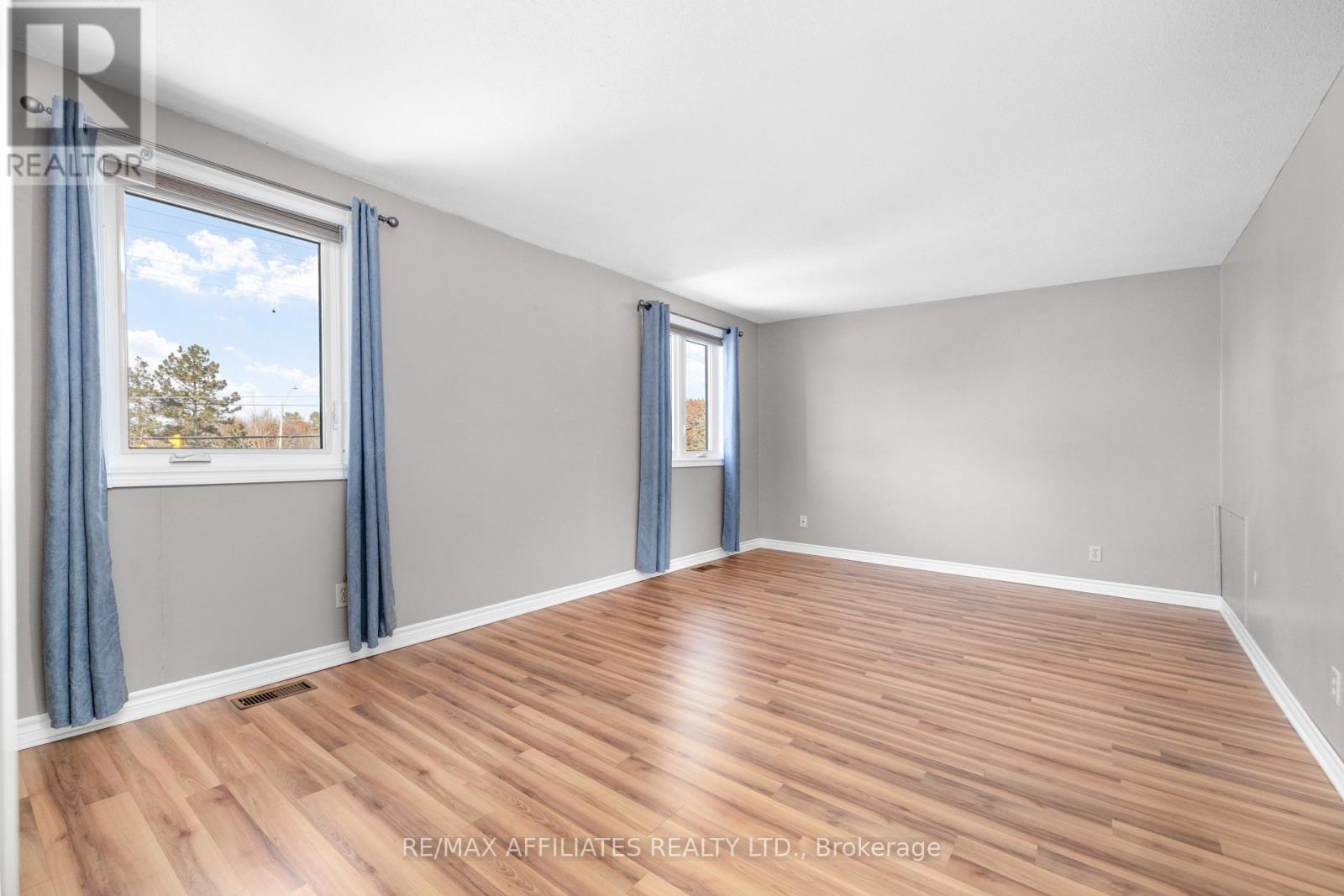 2 Shadow Court, Ottawa, Ontario  K2H 9E4 - Photo 21 - X12598314