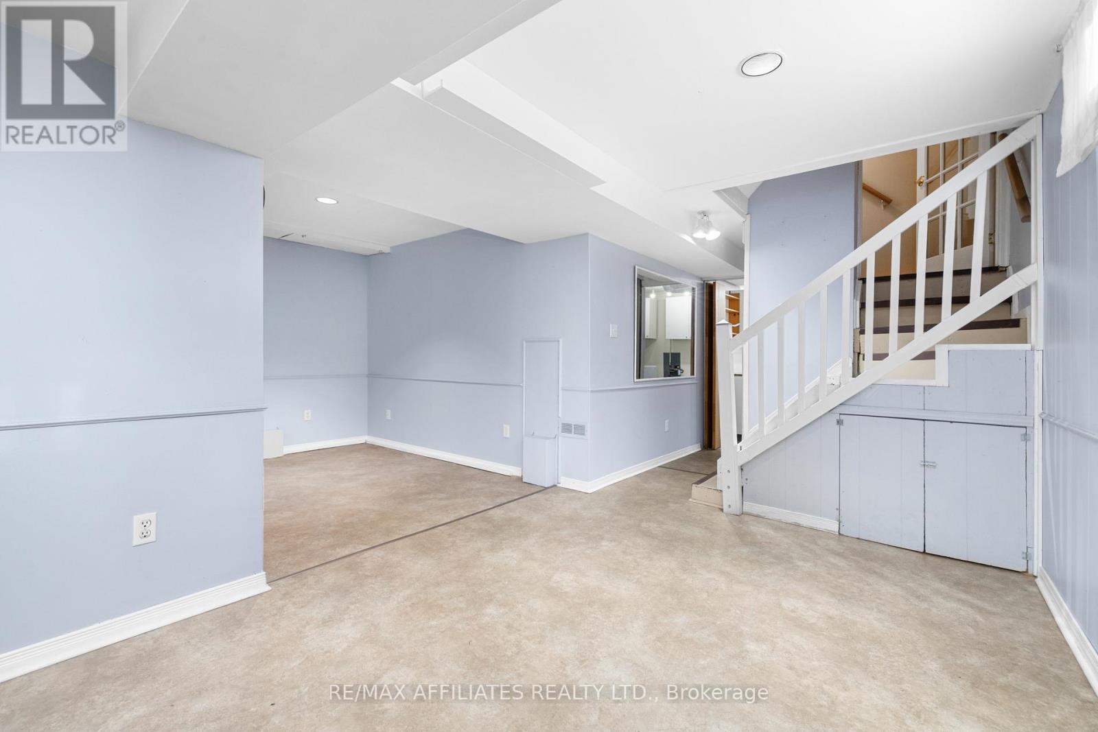 2 Shadow Court, Ottawa, Ontario  K2H 9E4 - Photo 31 - X12598314