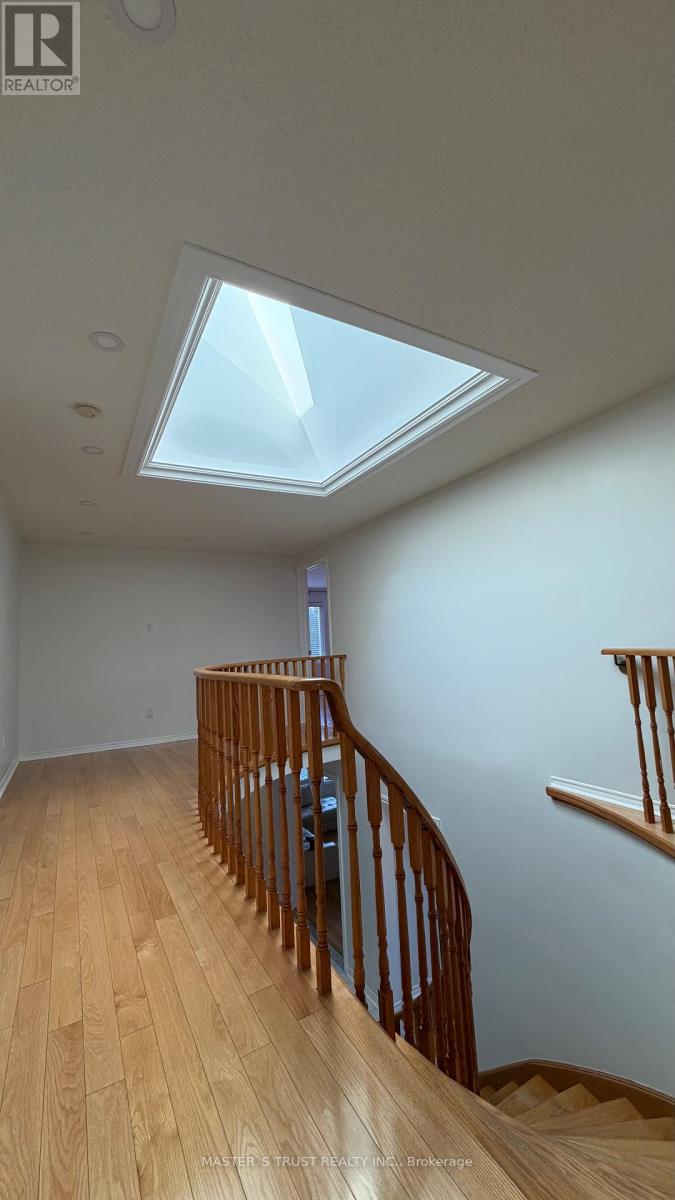 31 Goldhawk Trail, Toronto (Milliken), Ontario  M1V 3R4 - Photo 17 - E12596436