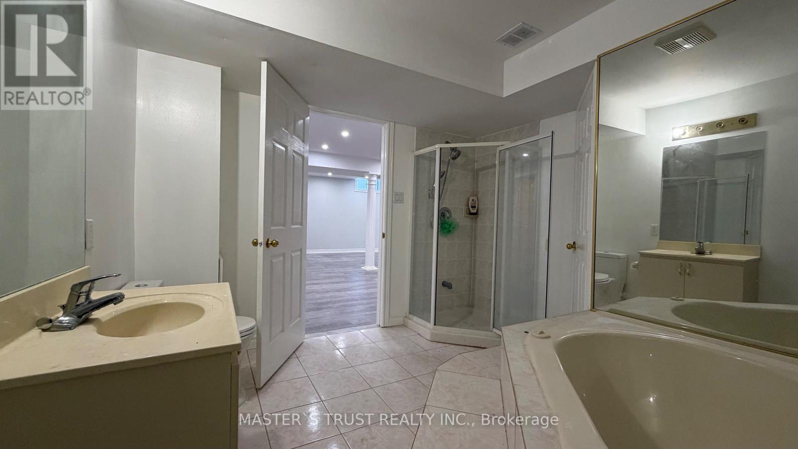 31 Goldhawk Trail, Toronto (Milliken), Ontario  M1V 3R4 - Photo 31 - E12596436