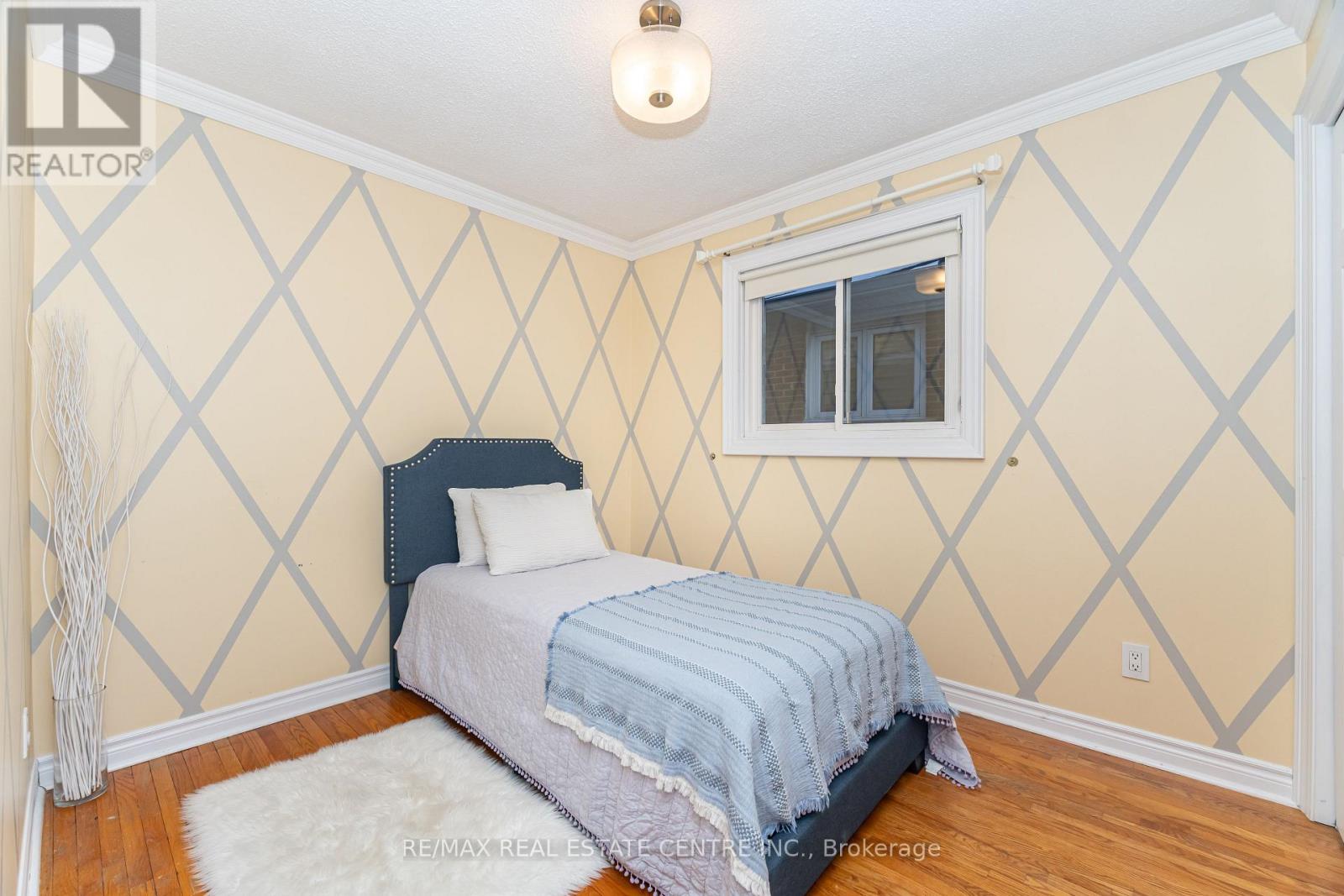 4262 Poltava Crescent, Mississauga, Ontario  L4W 3C2 - Photo 28 - W12598042