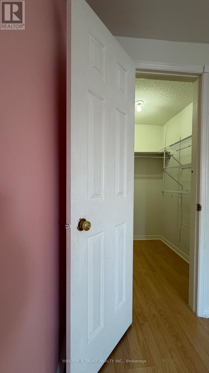 31 Goldhawk Trail, Toronto (Milliken), Ontario  M1V 3R4 - Photo 26 - E12596436