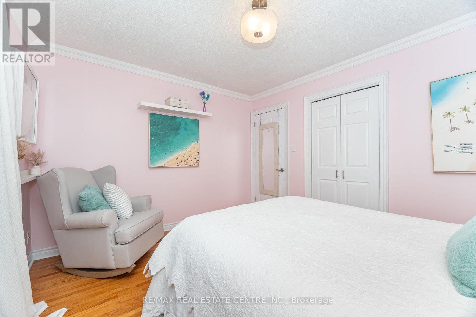 4262 Poltava Crescent, Mississauga, Ontario  L4W 3C2 - Photo 24 - W12598042