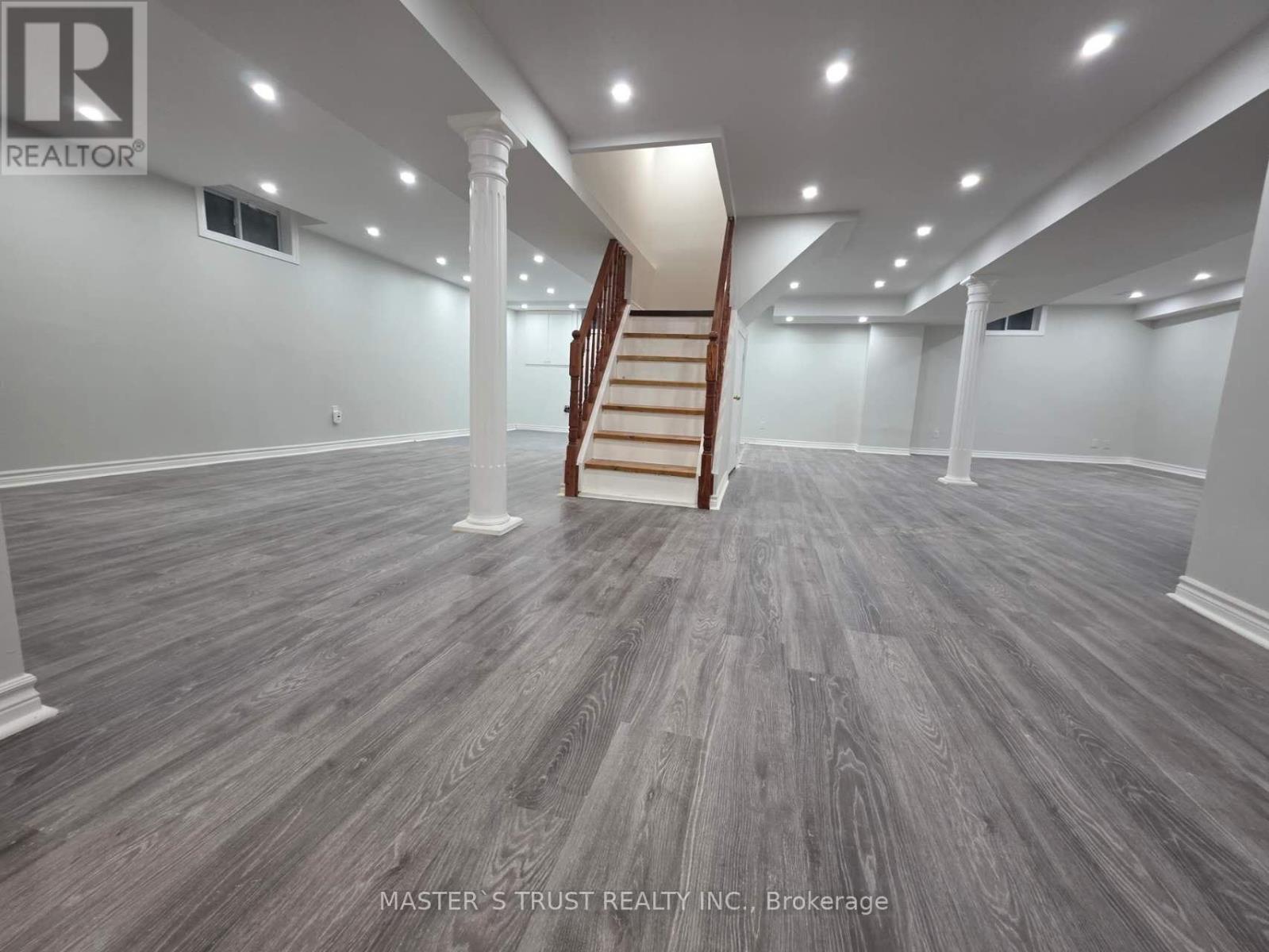 31 Goldhawk Trail, Toronto (Milliken), Ontario  M1V 3R4 - Photo 34 - E12596436