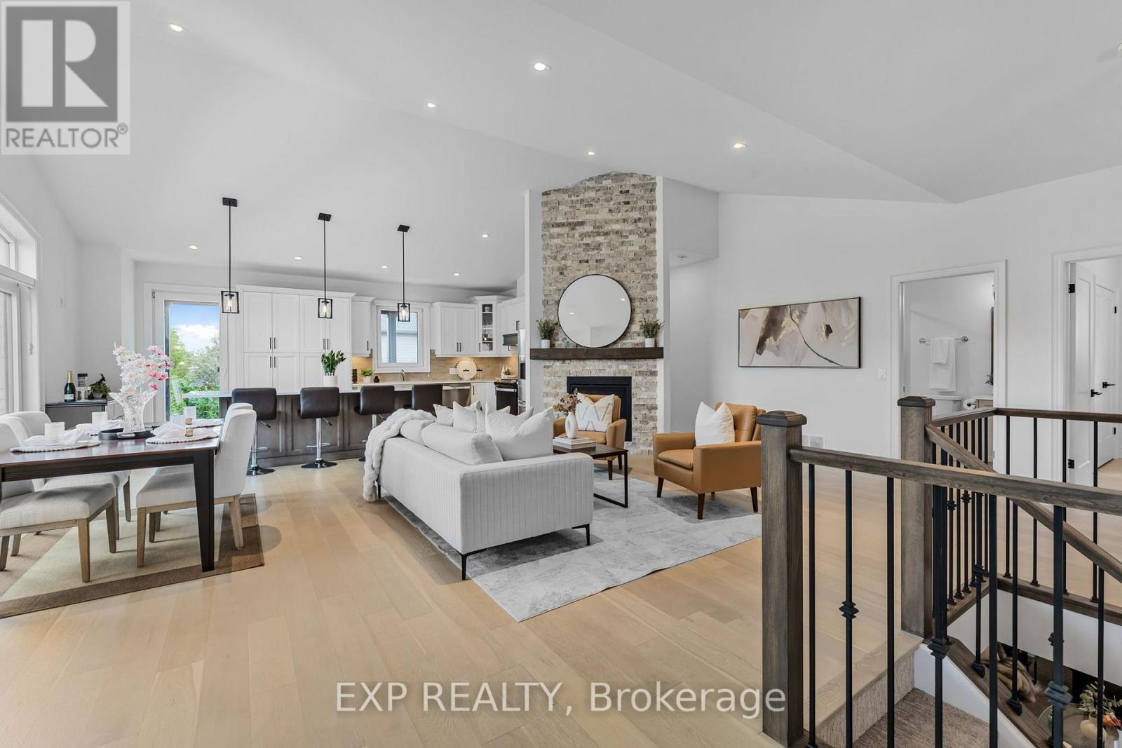 4242 Village Creek Drive, Fort Erie, Ontario L0S 1S0 - Photo 9 - X12598300