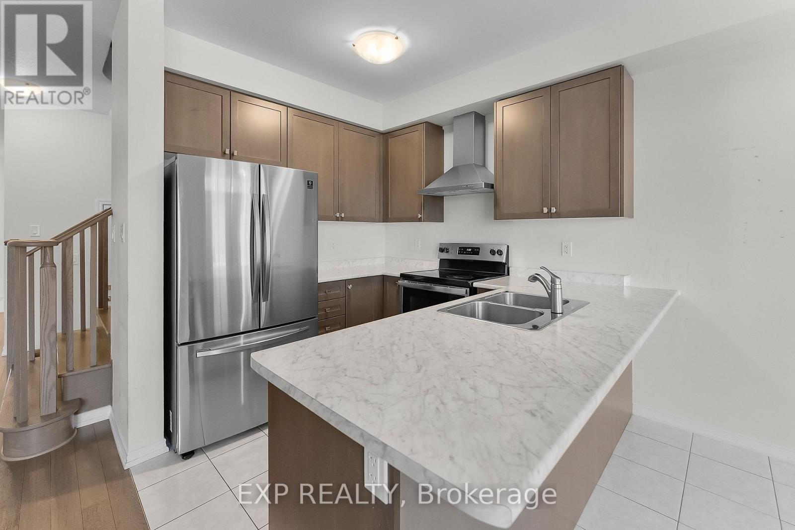 15 - 8273 Tulip Tree Drive, Niagara Falls, Ontario  L2H 3S8 - Photo 5 - X12598308