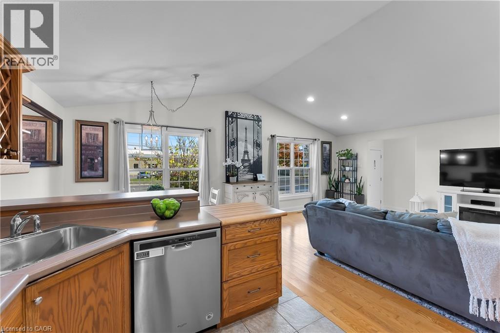 7321 Dorchester Road, Niagara Falls, Ontario  L2G 5V8 - Photo 15 - 40791229