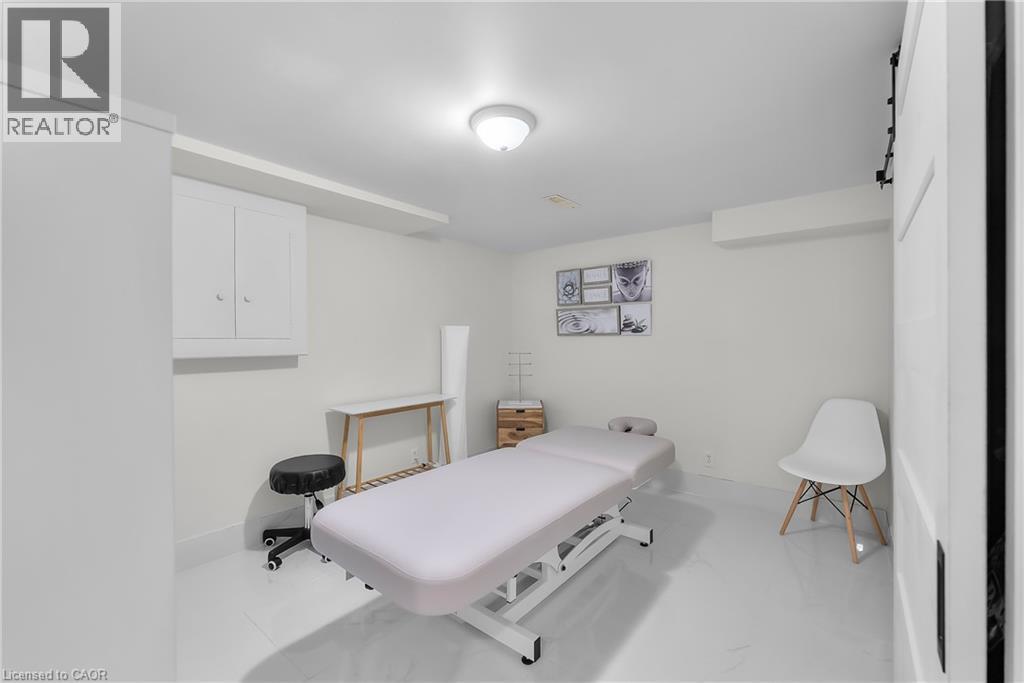 7321 Dorchester Road, Niagara Falls, Ontario  L2G 5V8 - Photo 29 - 40791229