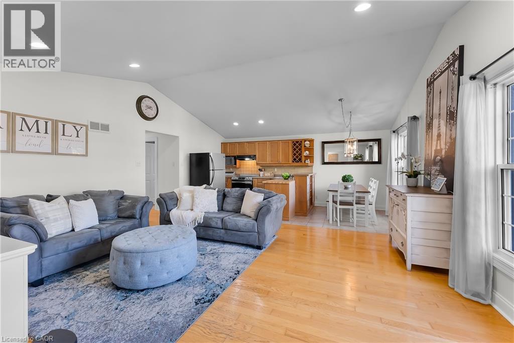 7321 Dorchester Road, Niagara Falls, Ontario  L2G 5V8 - Photo 6 - 40791229