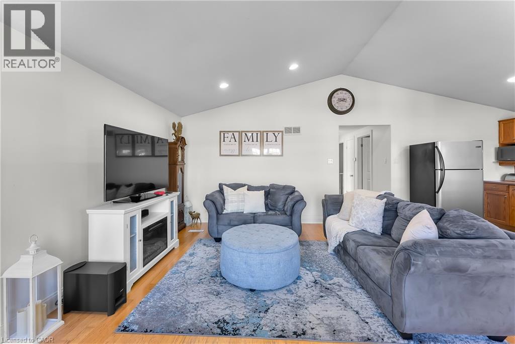 7321 Dorchester Road, Niagara Falls, Ontario  L2G 5V8 - Photo 7 - 40791229