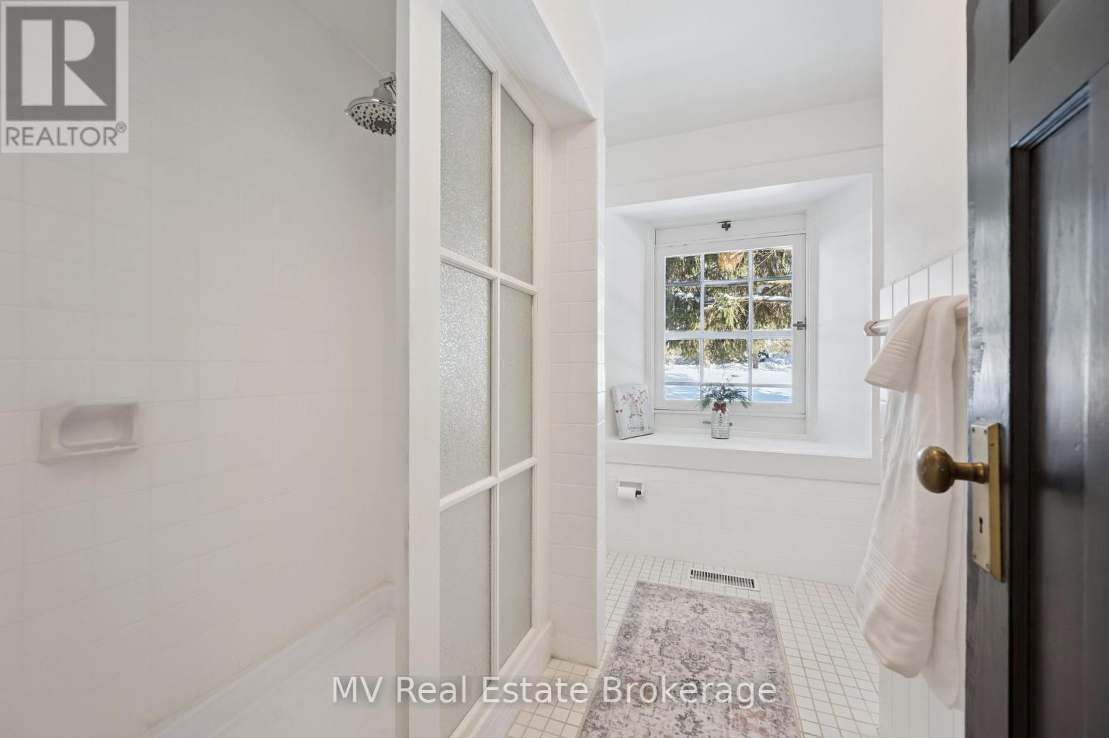 6 Millridge Estate Private, Centre Wellington, Ontario  N0B 1S0 - Photo 33 - X12598304