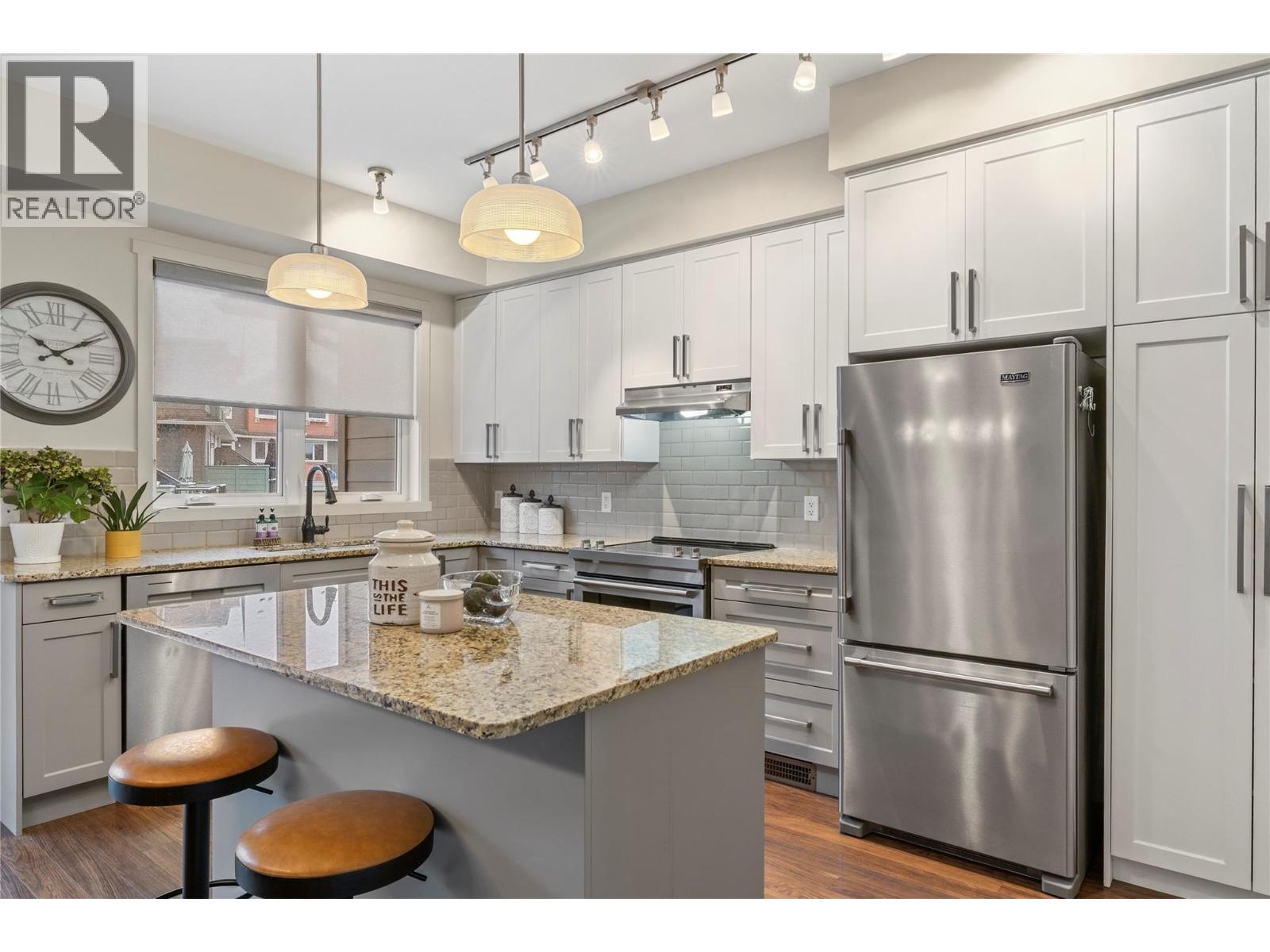 5451 South Perimeter Way, Kelowna, British Columbia  V1W 5H9 - Photo 9 - 10370277