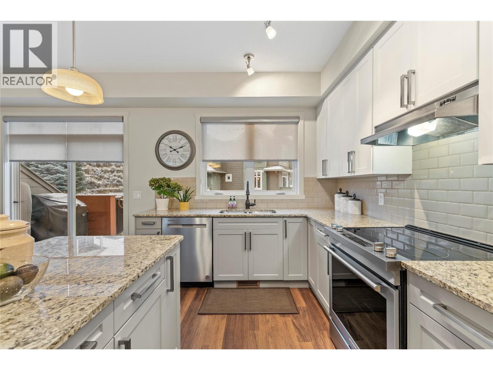 5451 South Perimeter Way, Kelowna, British Columbia  V1W 5H9 - Photo 10 - 10370277