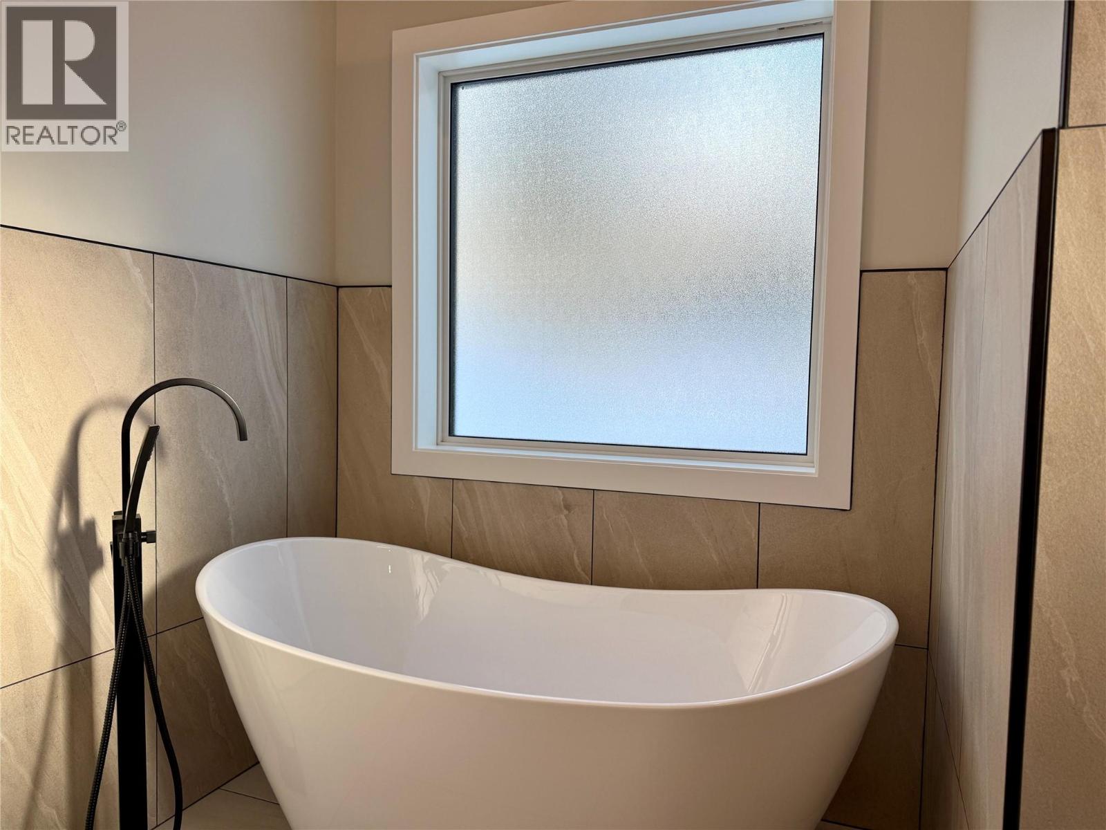 5072 Berland Bend Lot# 34, Windermere, British Columbia V0A 1K3 - Photo 29 - 10370493