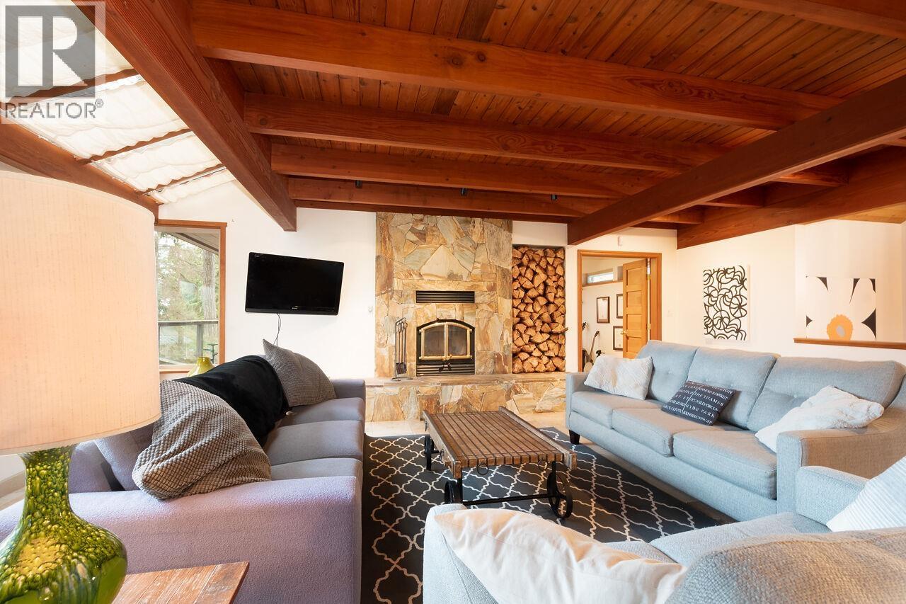 620 Laura Road, Bowen Island, British Columbia  V0N 1G2 - Photo 6 - R2983894