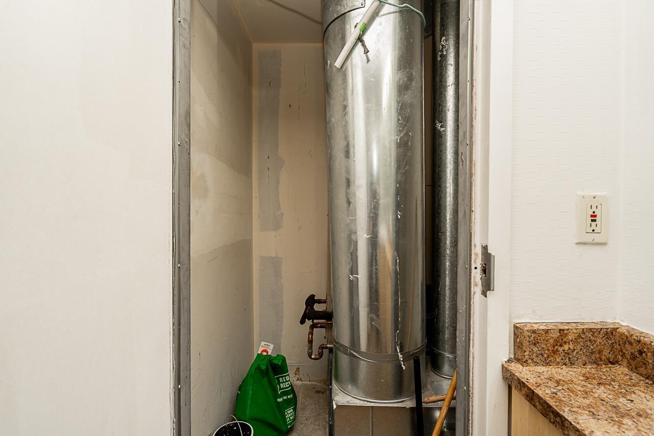 210 9278 120, Surrey, British Columbia  V3W 4B8 - Photo 30 - R3071755