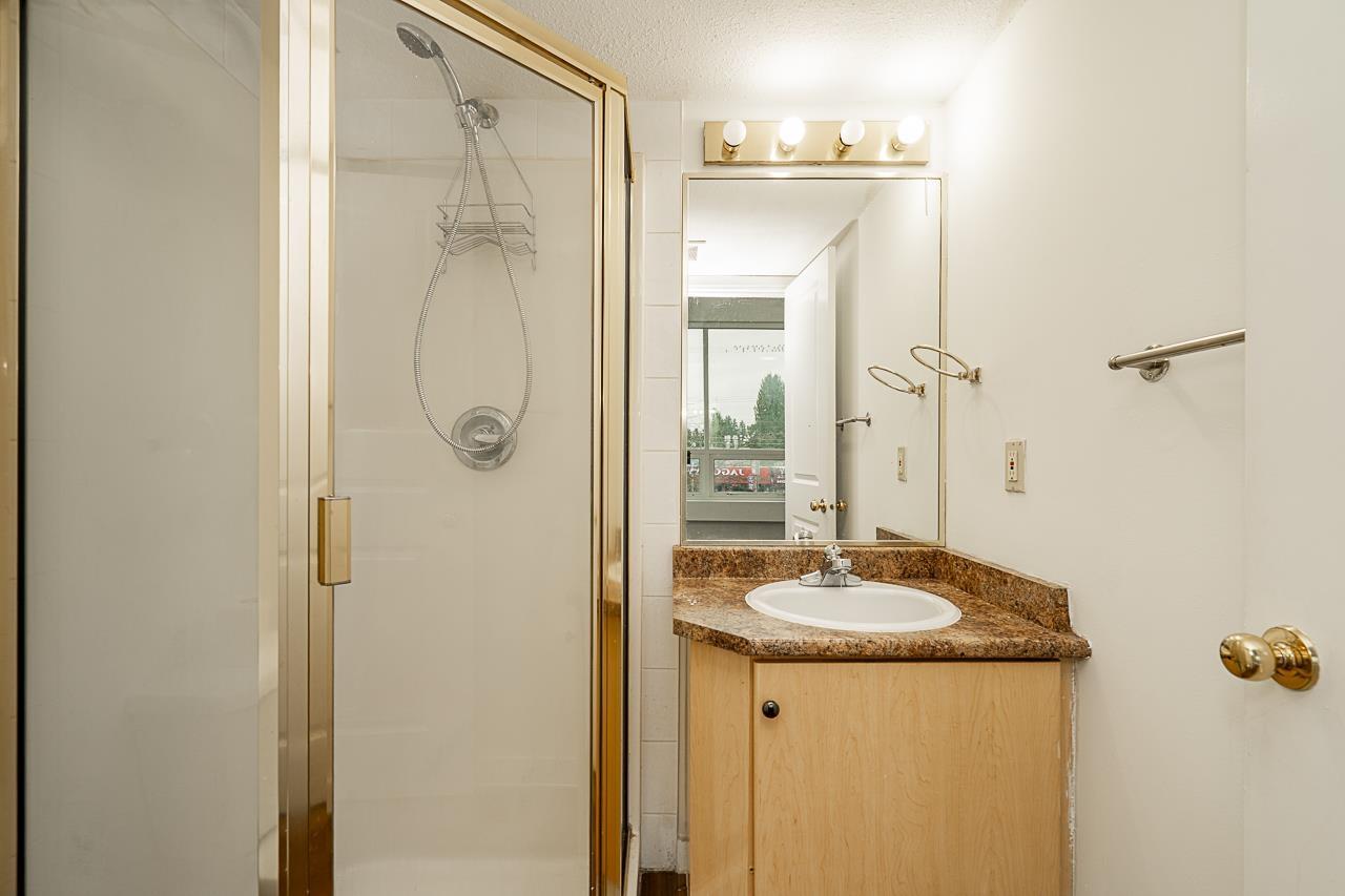 210 9278 120, Surrey, British Columbia  V3W 4B8 - Photo 24 - R3071755