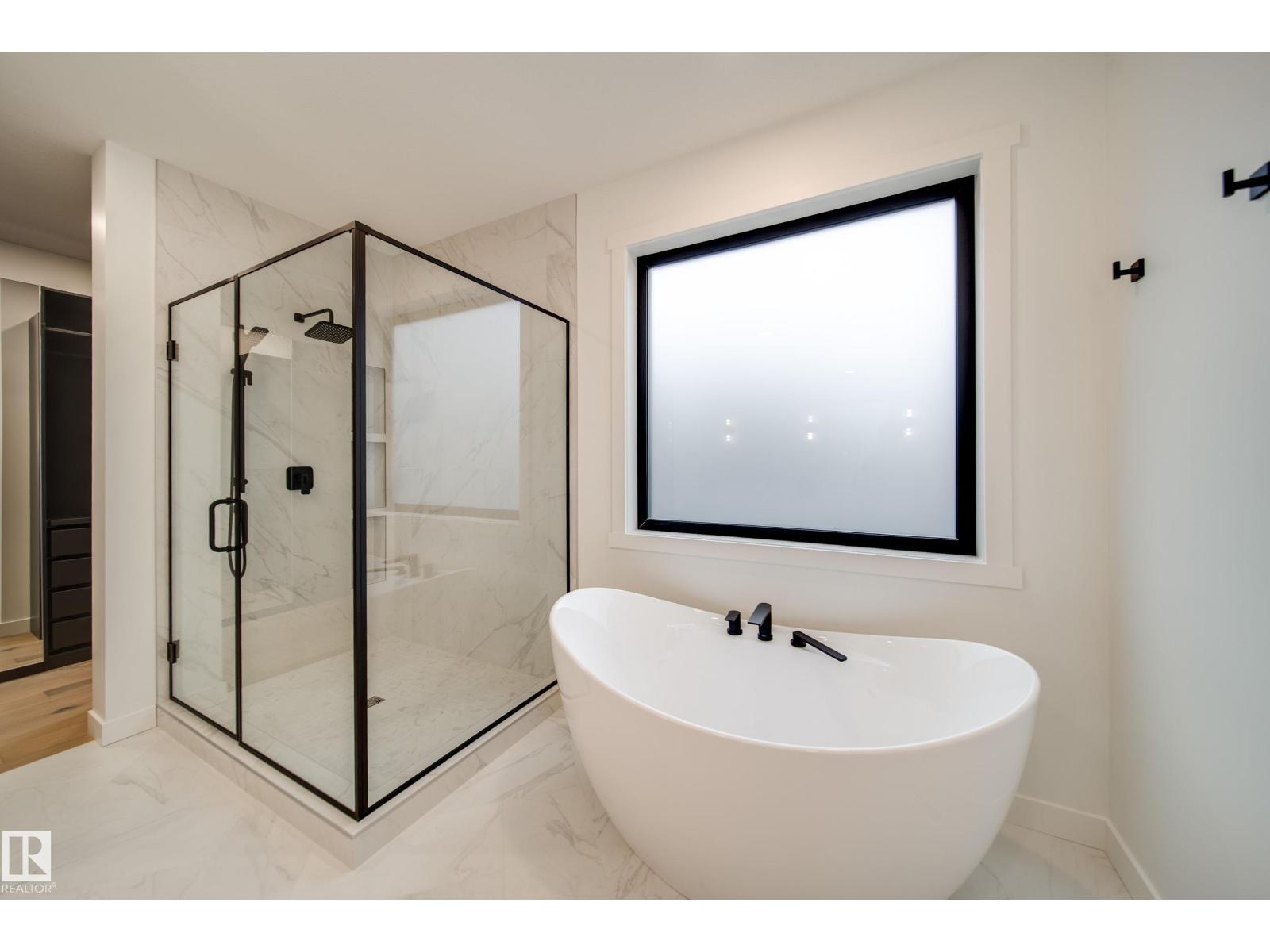 40a Valleyview Cr Nw, Edmonton, Alberta  T5R 5S6 - Photo 41 - E4467334