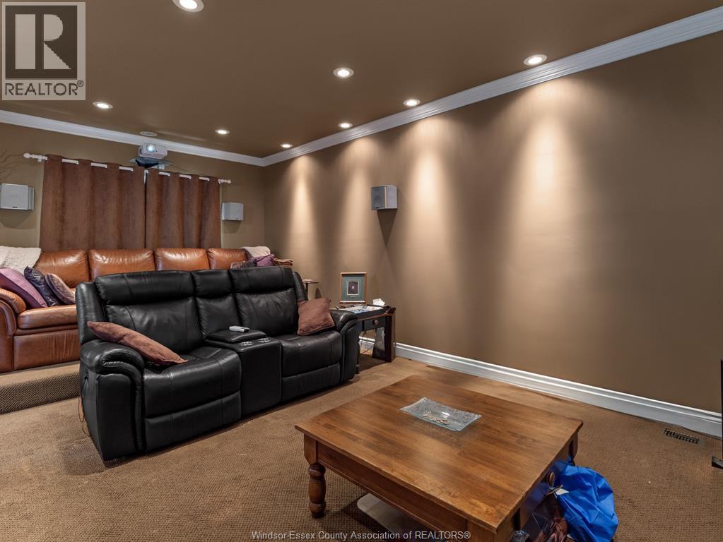 12033 St. Thomas Crescent, Tecumseh, Ontario N8N 3V6 - Photo 13 - 25031059