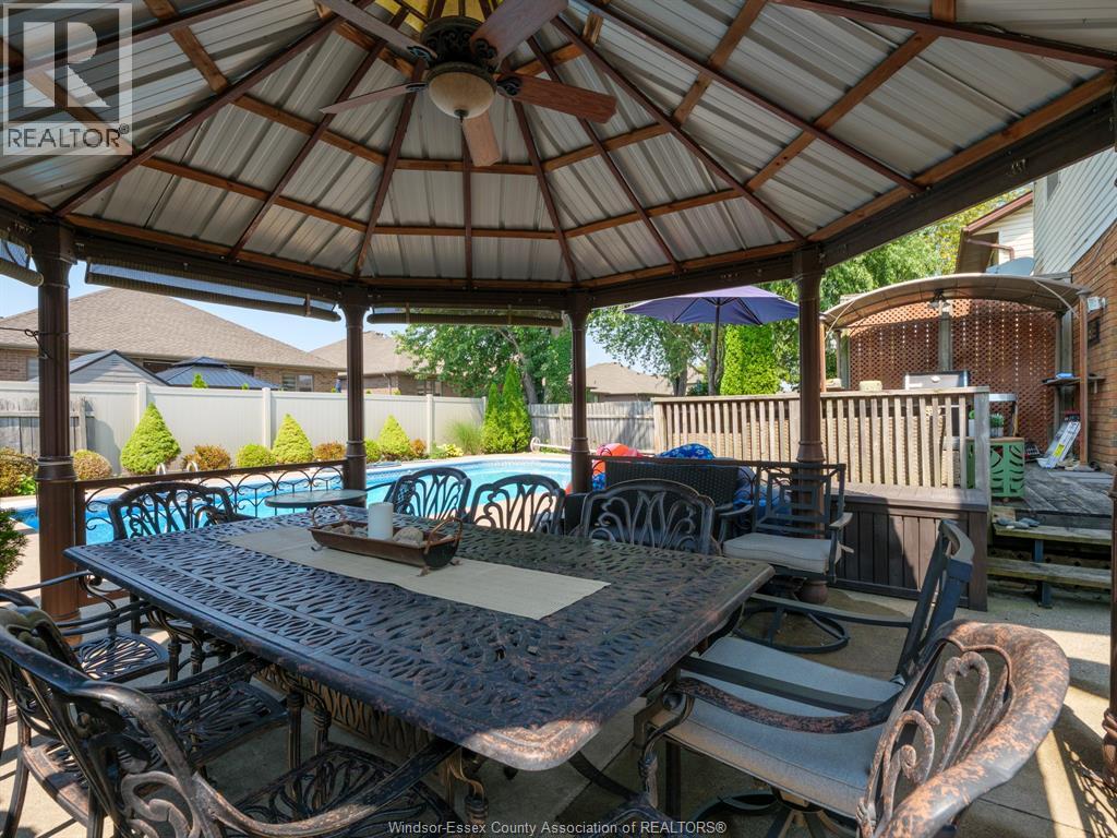 12033 St. Thomas Crescent, Tecumseh, Ontario N8N 3V6 - Photo 32 - 25031059