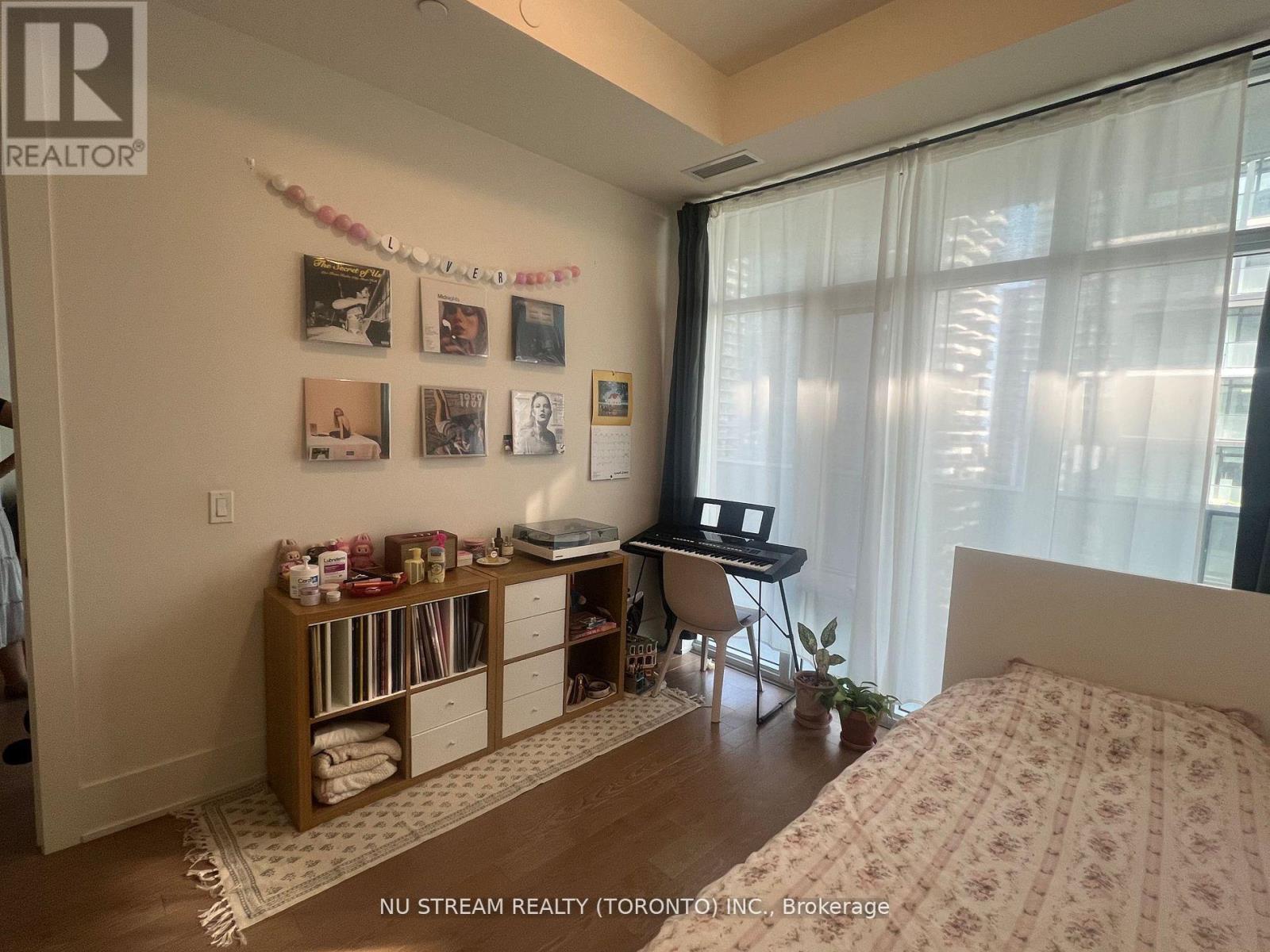 2802 - 330 Richmond Street W, Toronto, Ontario  M5V 0M4 - Photo 3 - C12598310