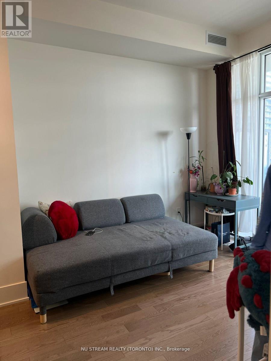 2802 - 330 Richmond Street W, Toronto, Ontario  M5V 0M4 - Photo 9 - C12598310