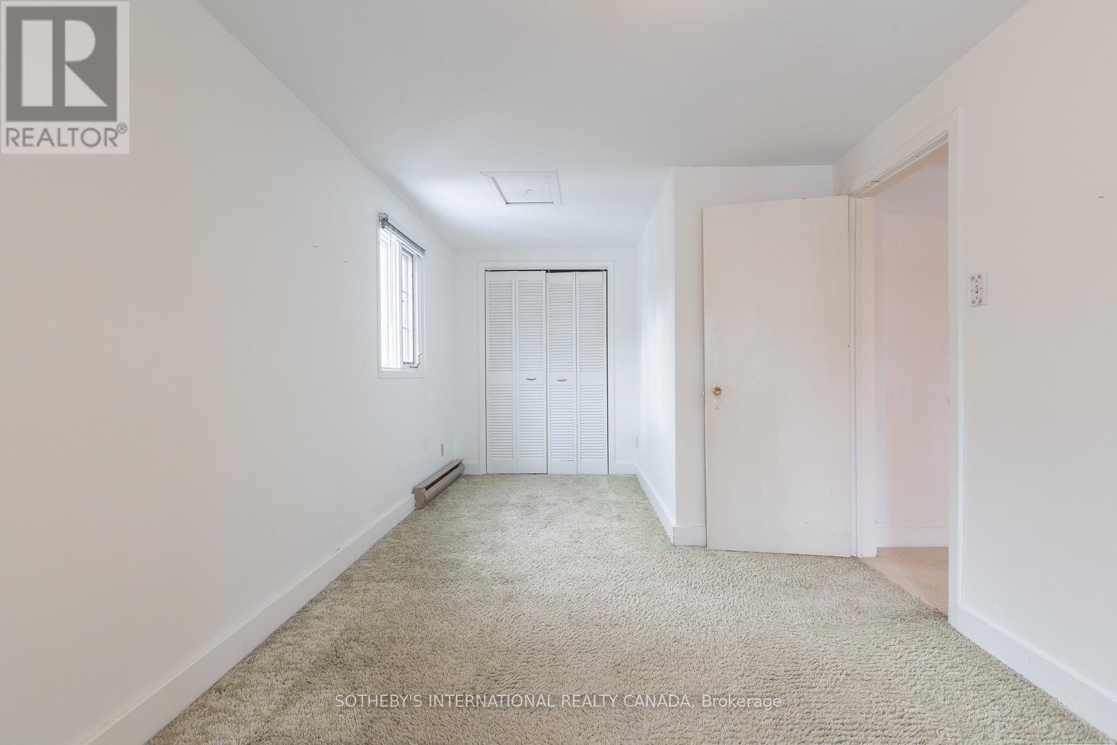 24 Douglas Crescent, Toronto, Ontario  M4W 2E7 - Photo 16 - C12598336