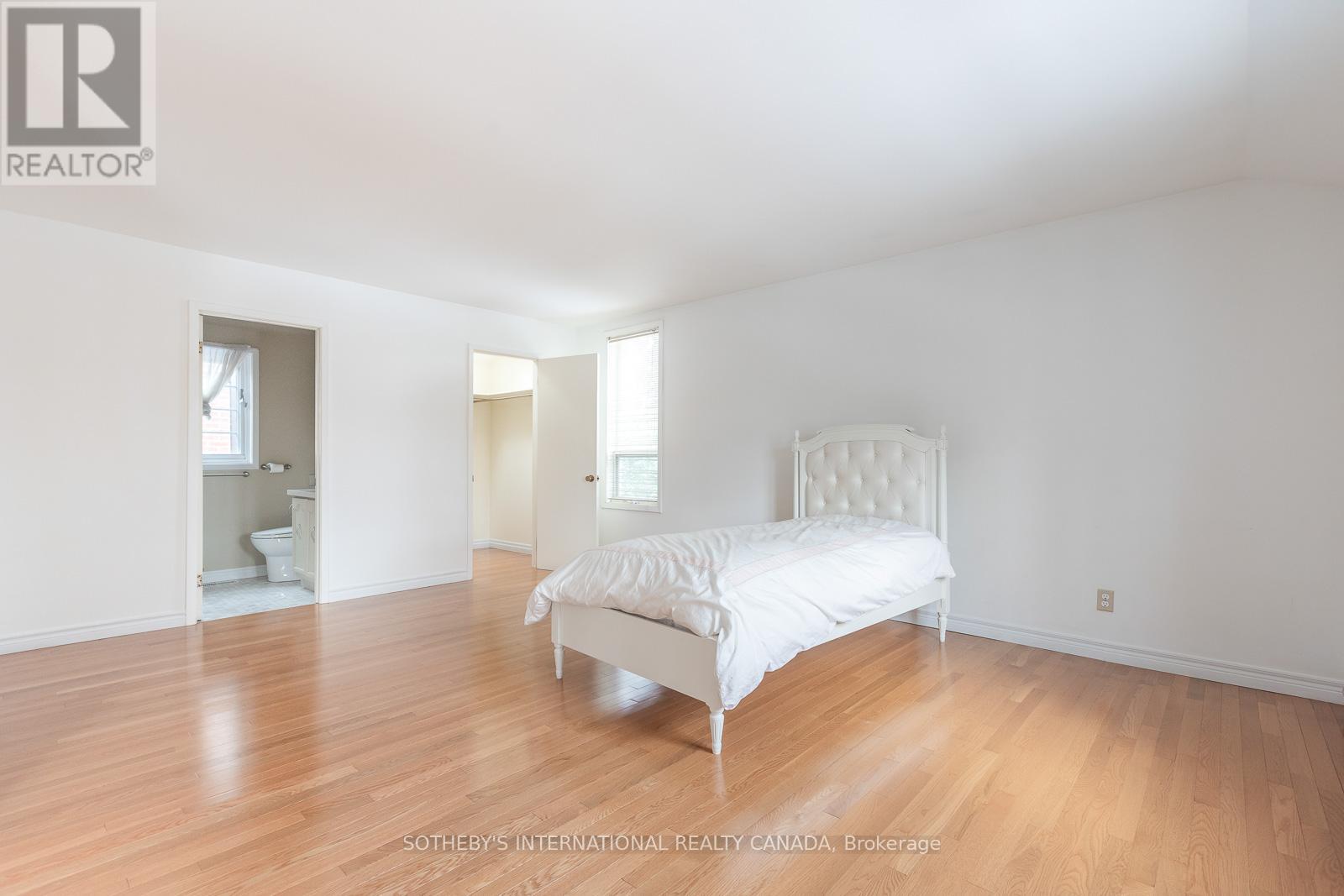 24 Douglas Crescent, Toronto, Ontario  M4W 2E7 - Photo 23 - C12598336