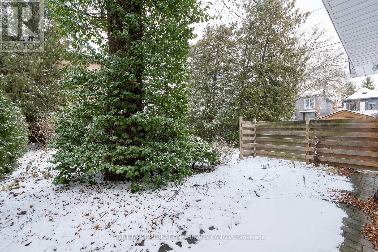 24 Douglas Crescent, Toronto, Ontario  M4W 2E7 - Photo 37 - C12598336