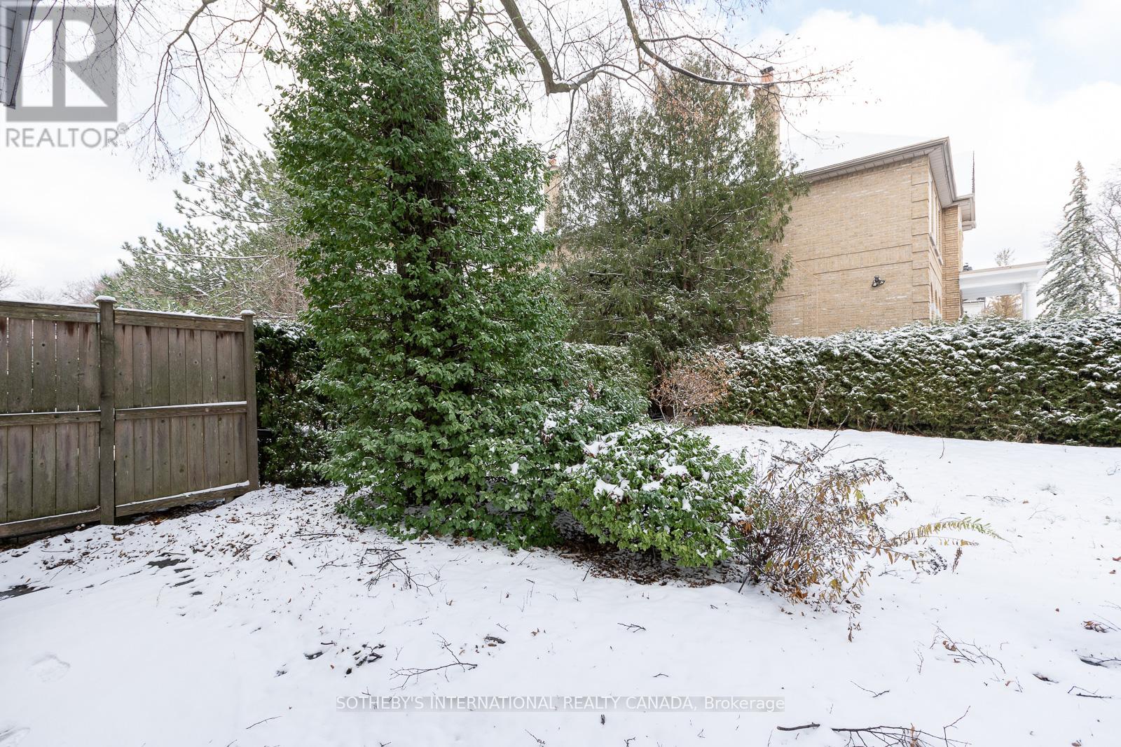 24 Douglas Crescent, Toronto, Ontario  M4W 2E7 - Photo 38 - C12598336