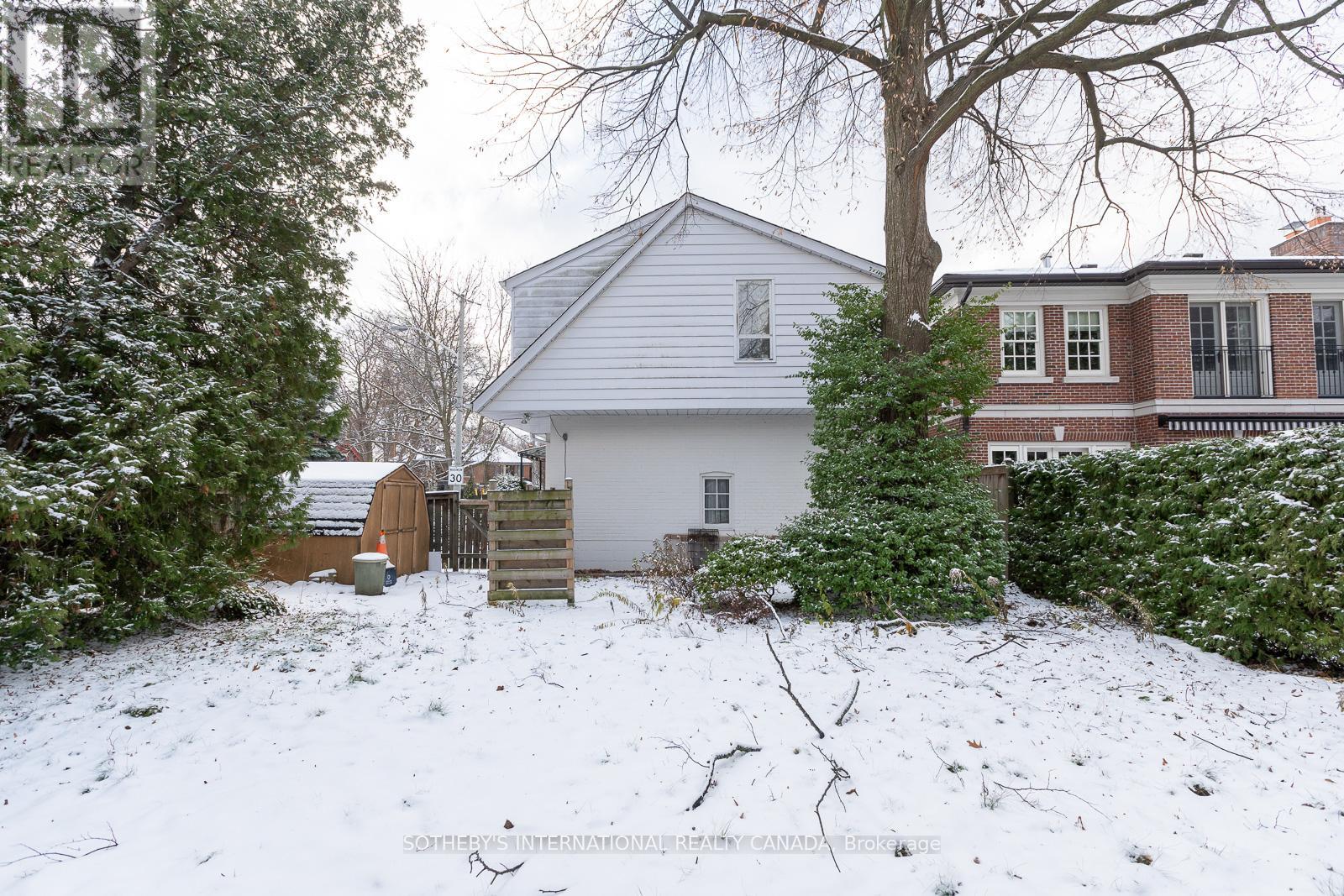 24 Douglas Crescent, Toronto, Ontario  M4W 2E7 - Photo 42 - C12598336