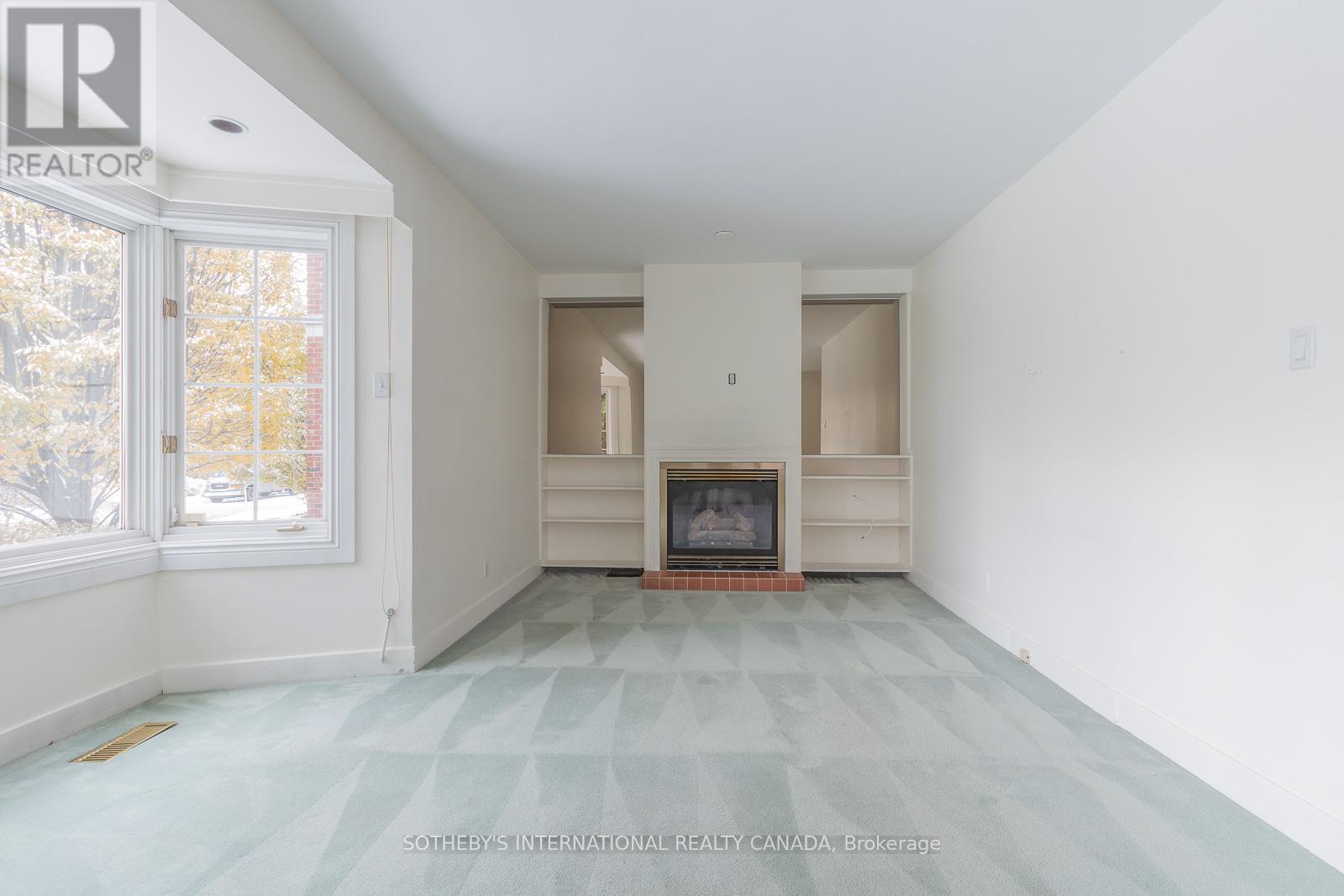 24 Douglas Crescent, Toronto, Ontario  M4W 2E7 - Photo 6 - C12598336