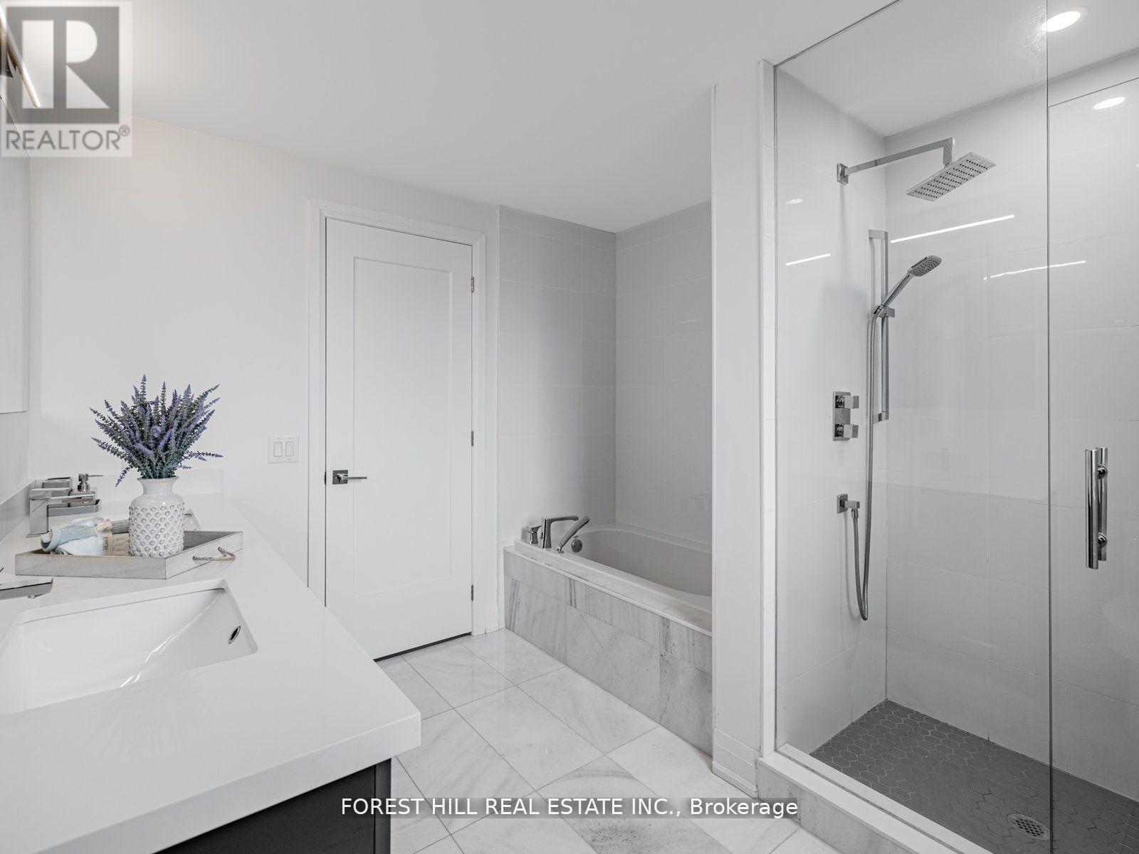 Unit-5 - 35 Dervock Crescent, Toronto, Ontario  M2K 0G7 - Photo 18 - C12598372