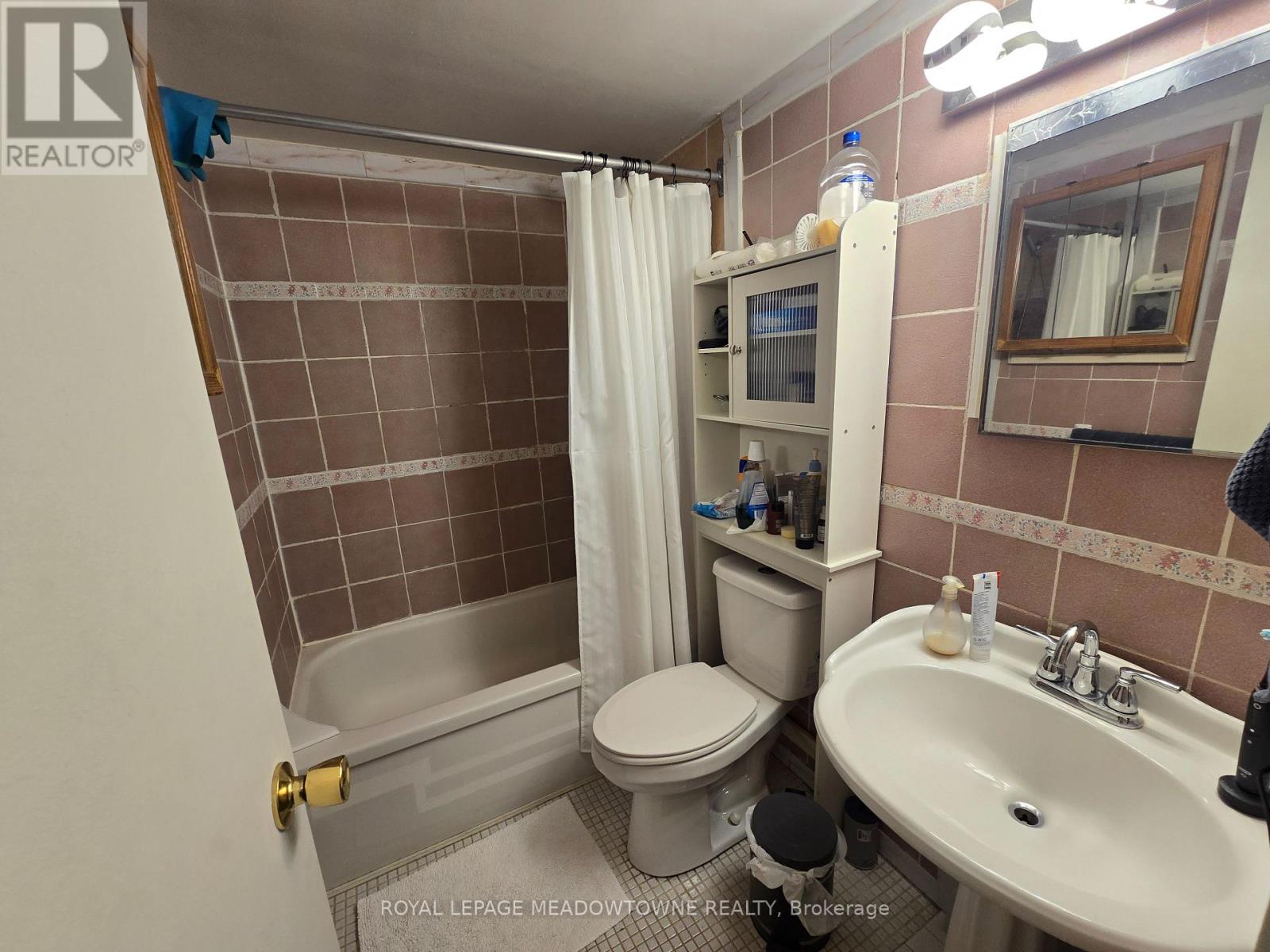 103 - 40 Homewood Avenue, Toronto, Ontario  M4Y 2K2 - Photo 5 - C12598454