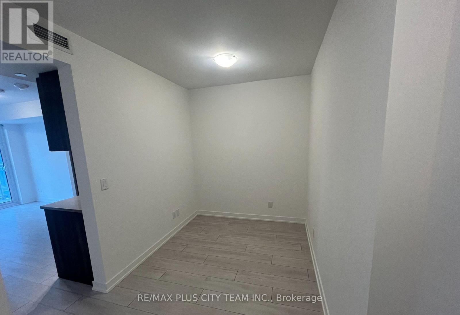 1512 - 2033 Kennedy Road, Toronto, Ontario  M1T 0B9 - Photo 8 - E12598302